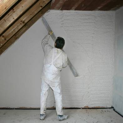 Wand verputzen, diy, selber machen, Maschinenputz abziehen, Foto: Jochen Tack / imago