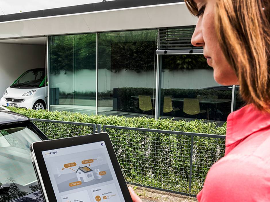 Batteriespeicher, Solarstrom speichern, App, Foto: Daimler AG