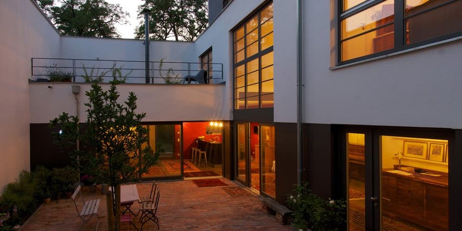 Atriumhäuser, Atriumhaus in der Morgendämmerung, Foto: Langheinrich + Manke Architektur