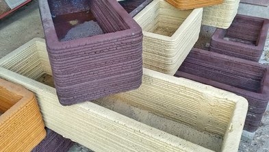 Haus 3D-Drucker, Blumenkästen aus Beton, Foto: iStock / Viktor Menshikov