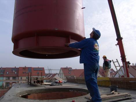 Sonnenhaus, solarer Pufferspeicher, Schichtspeicher, Foto: Sonnenhaus-Institut e.V / Architekturbüro Dasch