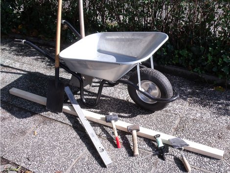 Werkzeuge für den Terrassenbau, Foto: akzepthaus.de