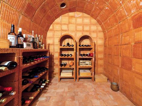 mediterrane Häuser, Weinkeller, Foto: Haacke Haus