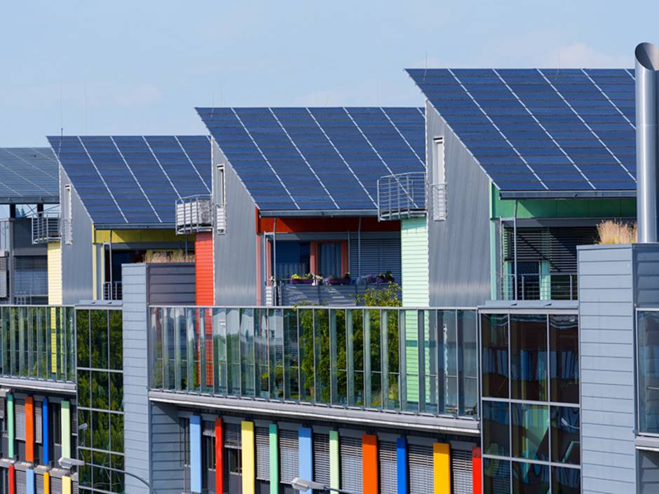 Stromspeicher, Solardach, Foto: Gyula Gyukli/fotolia.com