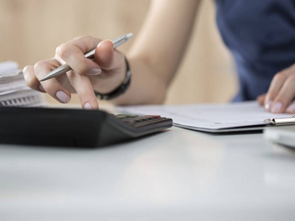 Eigenverbrauch, Steuern, Foto: Dutko/iStock.com