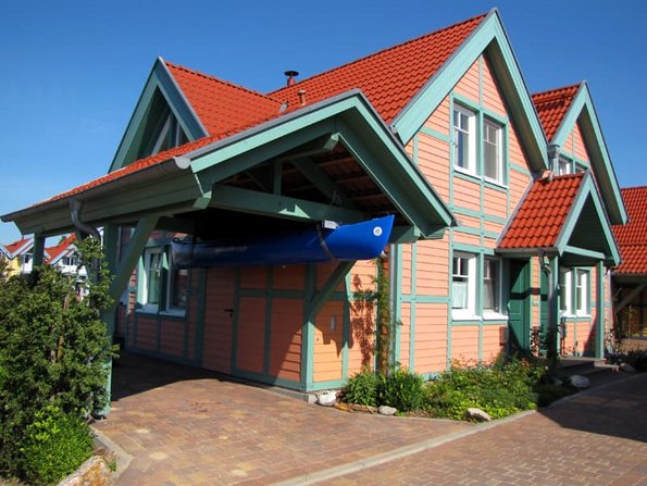 Carport bauen, modernes Fachwerkhaus mit Carport, Foto: henryn0580 / stock.adobe.com