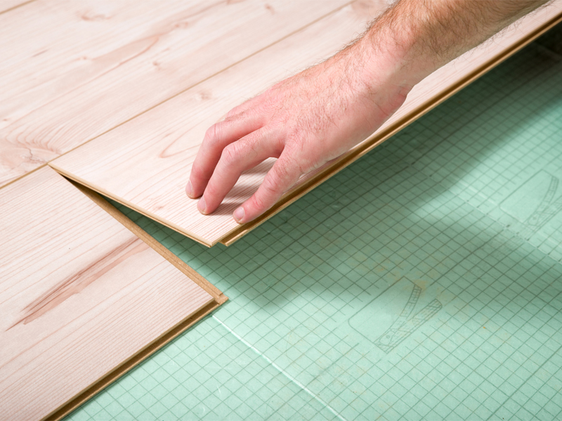 Laminat selbst verlegen - bauen.de